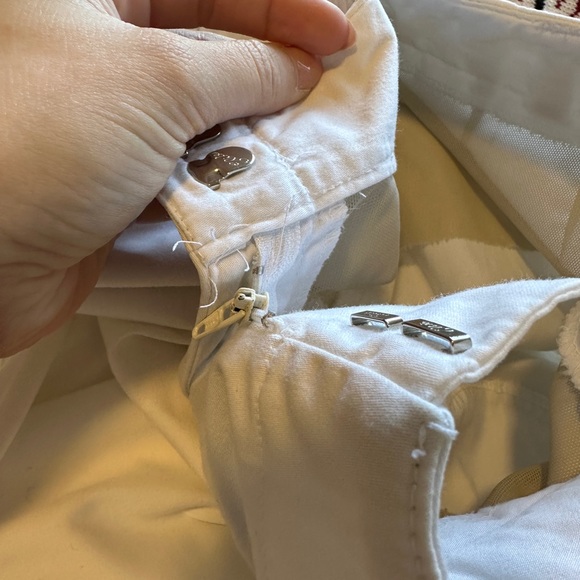 *Sag Harbor White Capri Pant - Picture 10 of 10